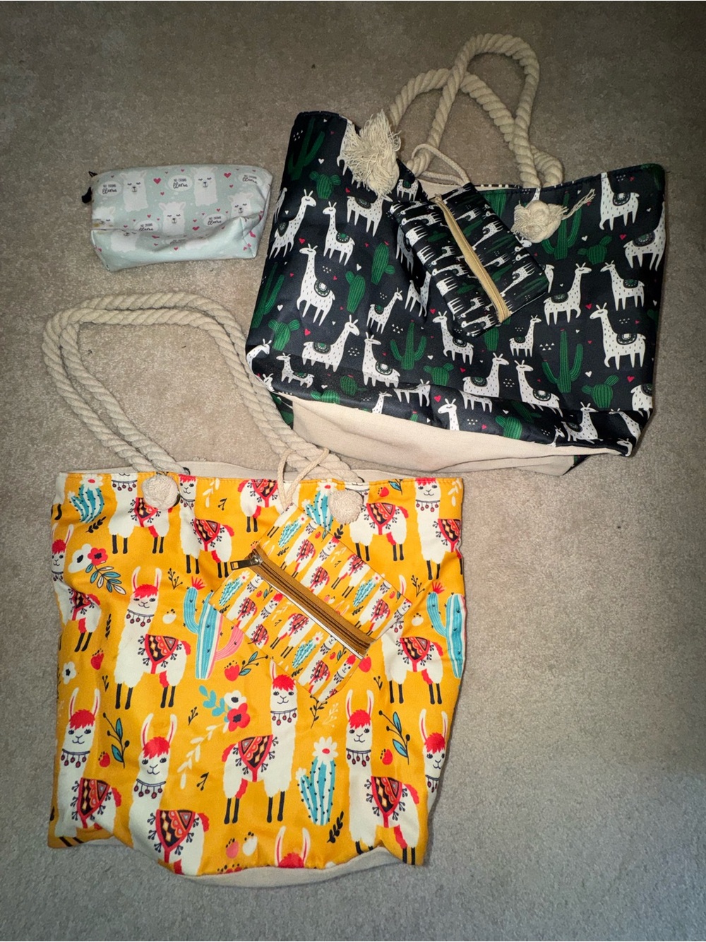 Women’s Rope-Handle Tote Bag with Llama Print - Yellow